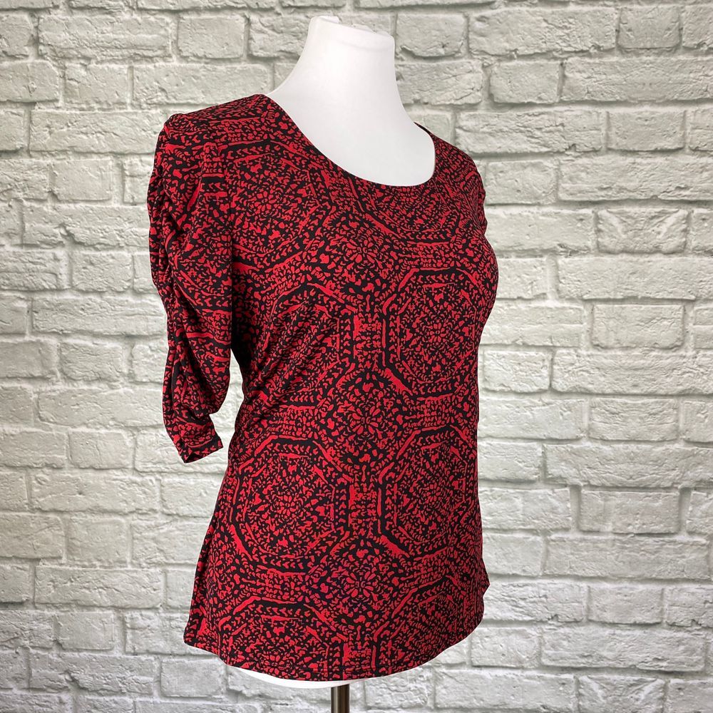 Alfani Red & Black Ruched Sleeve Stretch Top - Picture 2 of 5